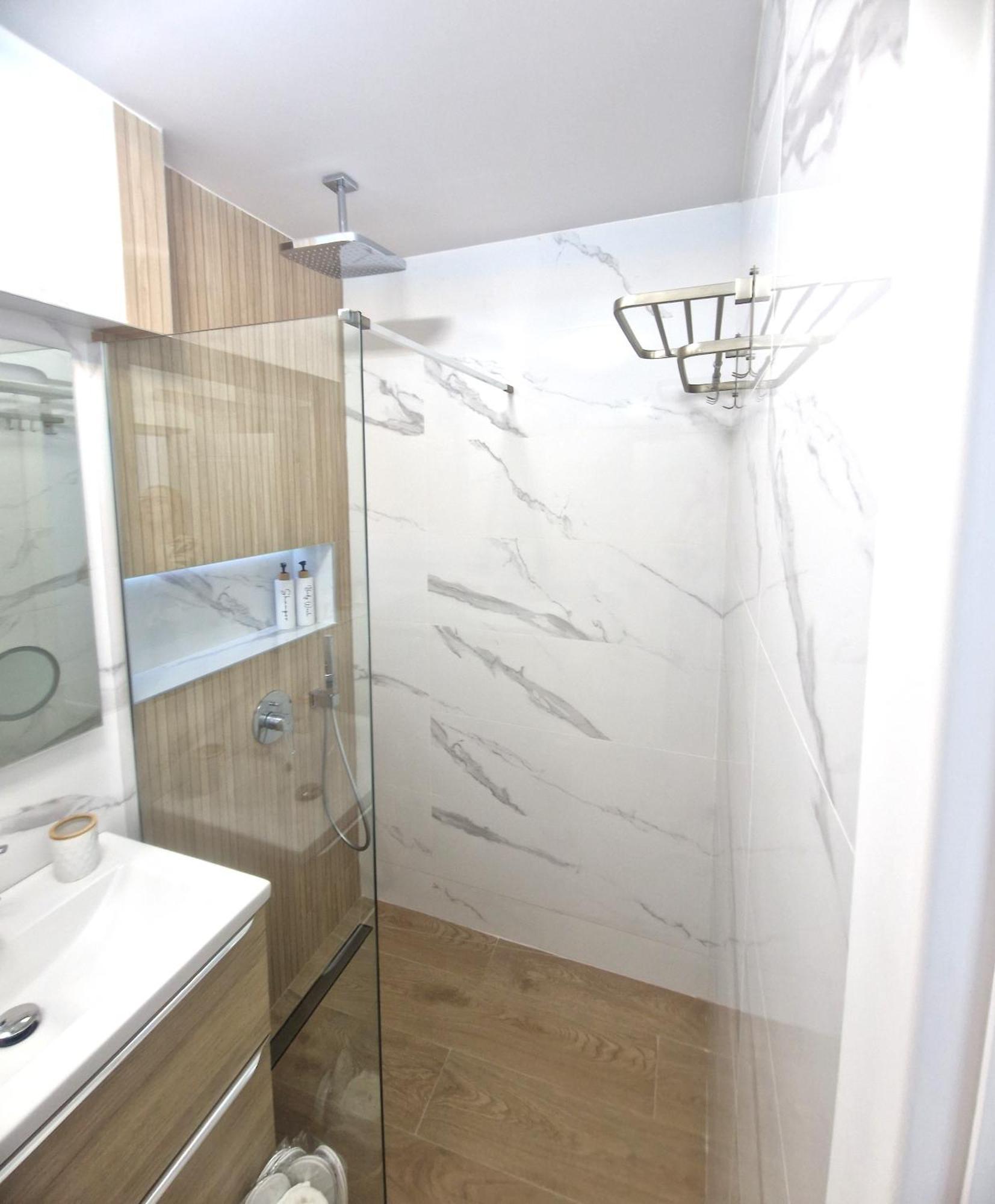 Ultracentral Luxury Apartament Curtea de Argeş Zewnętrze zdjęcie