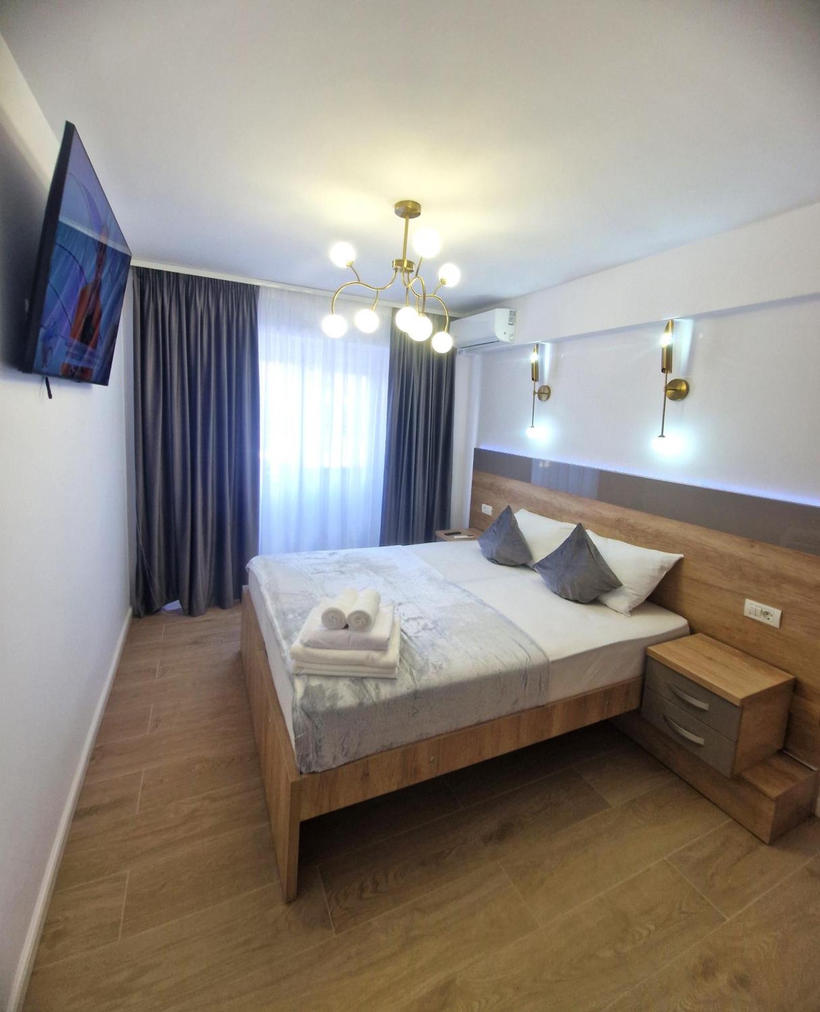 Ultracentral Luxury Apartament Curtea de Argeş Zewnętrze zdjęcie