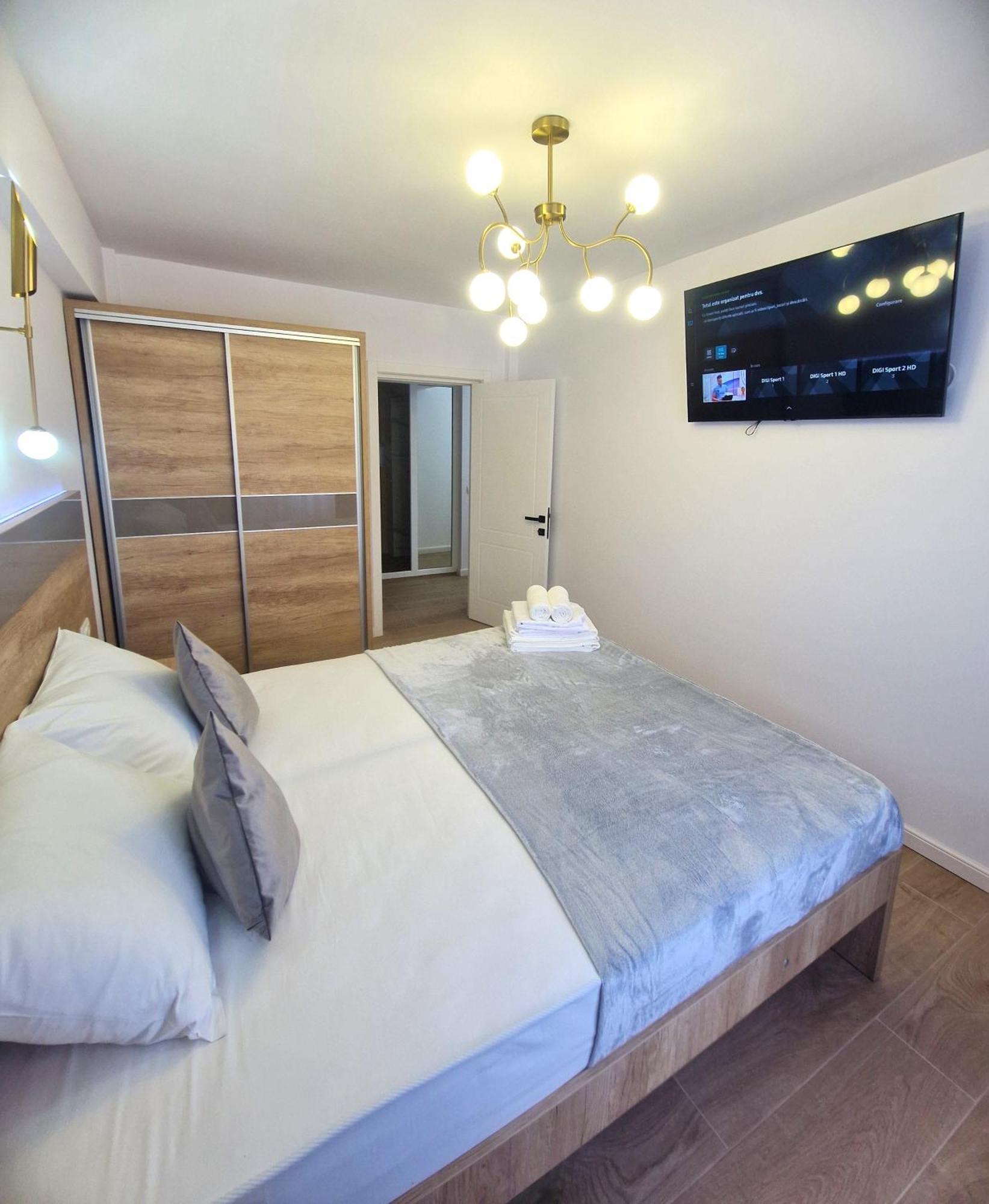 Ultracentral Luxury Apartament Curtea de Argeş Zewnętrze zdjęcie